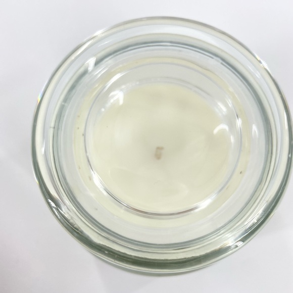 AQUIESSE Shoreline Luxury Scented Glass Jar Candle 10.5 Ounce NEW - Picture 2 of 3